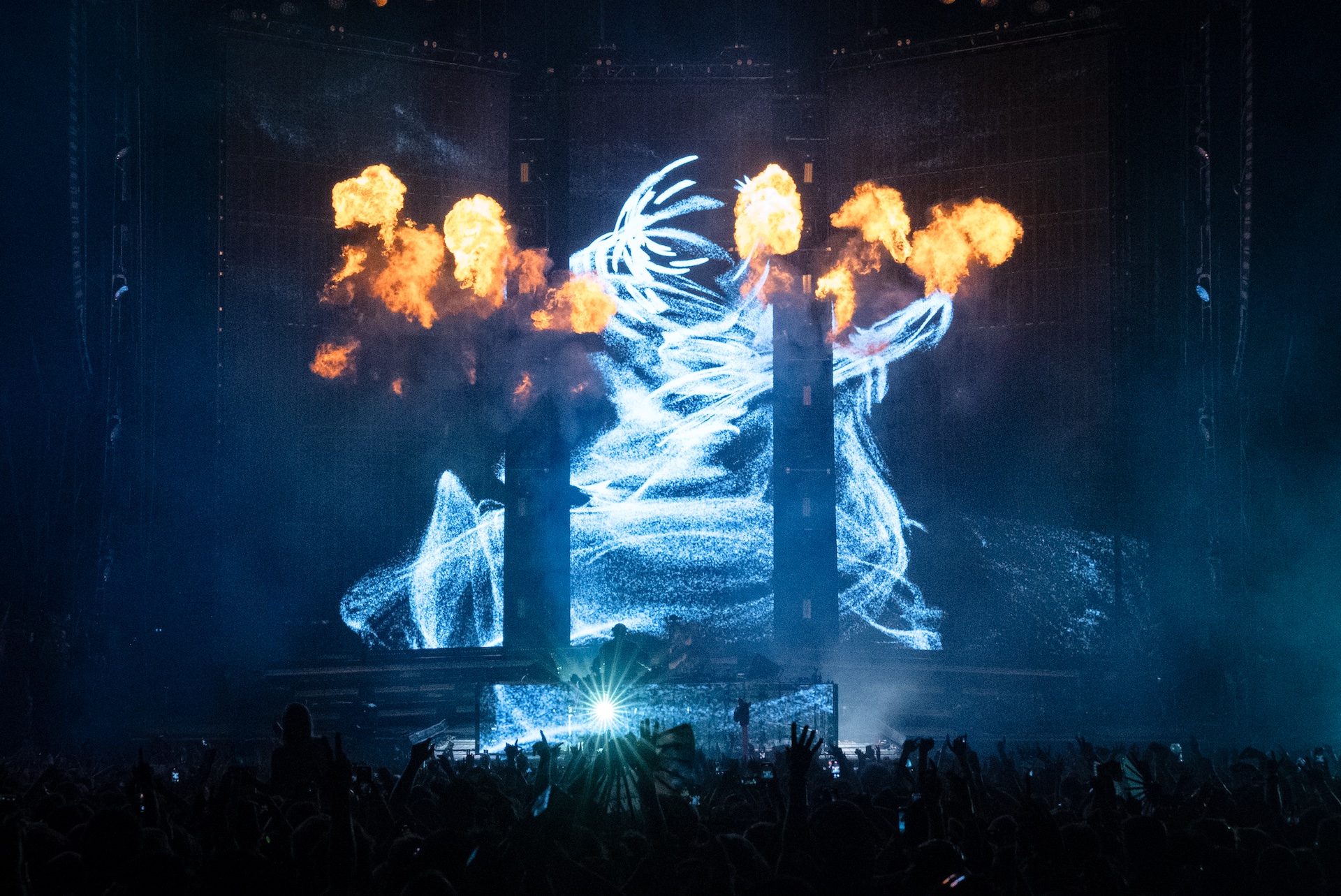 EVERYTHING ALWAYS — LIVE AT THE GORGE AMPHITHEATER