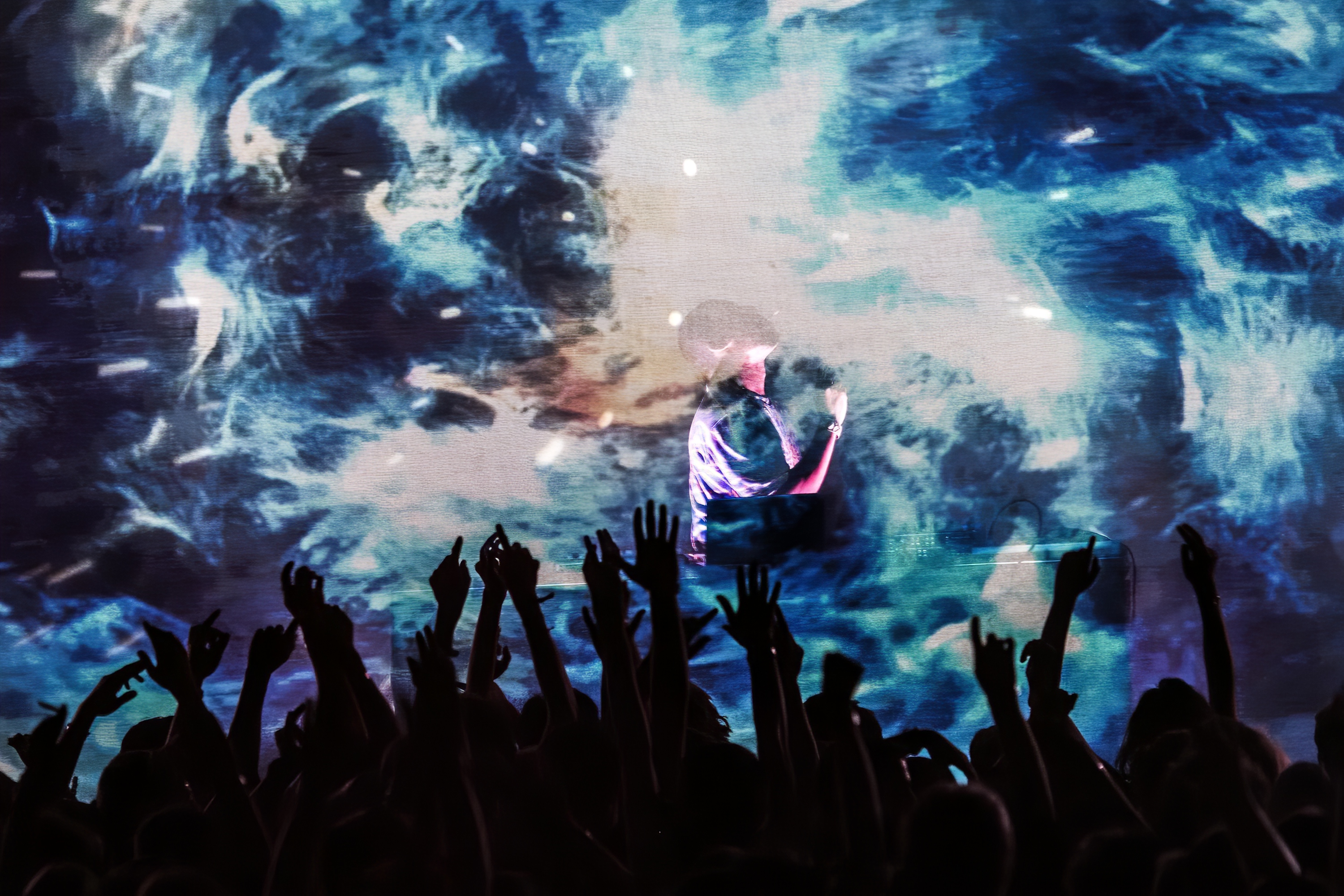 FLYING LOTUS — LAYER³ > HYPERCUBE > 3D LIVE