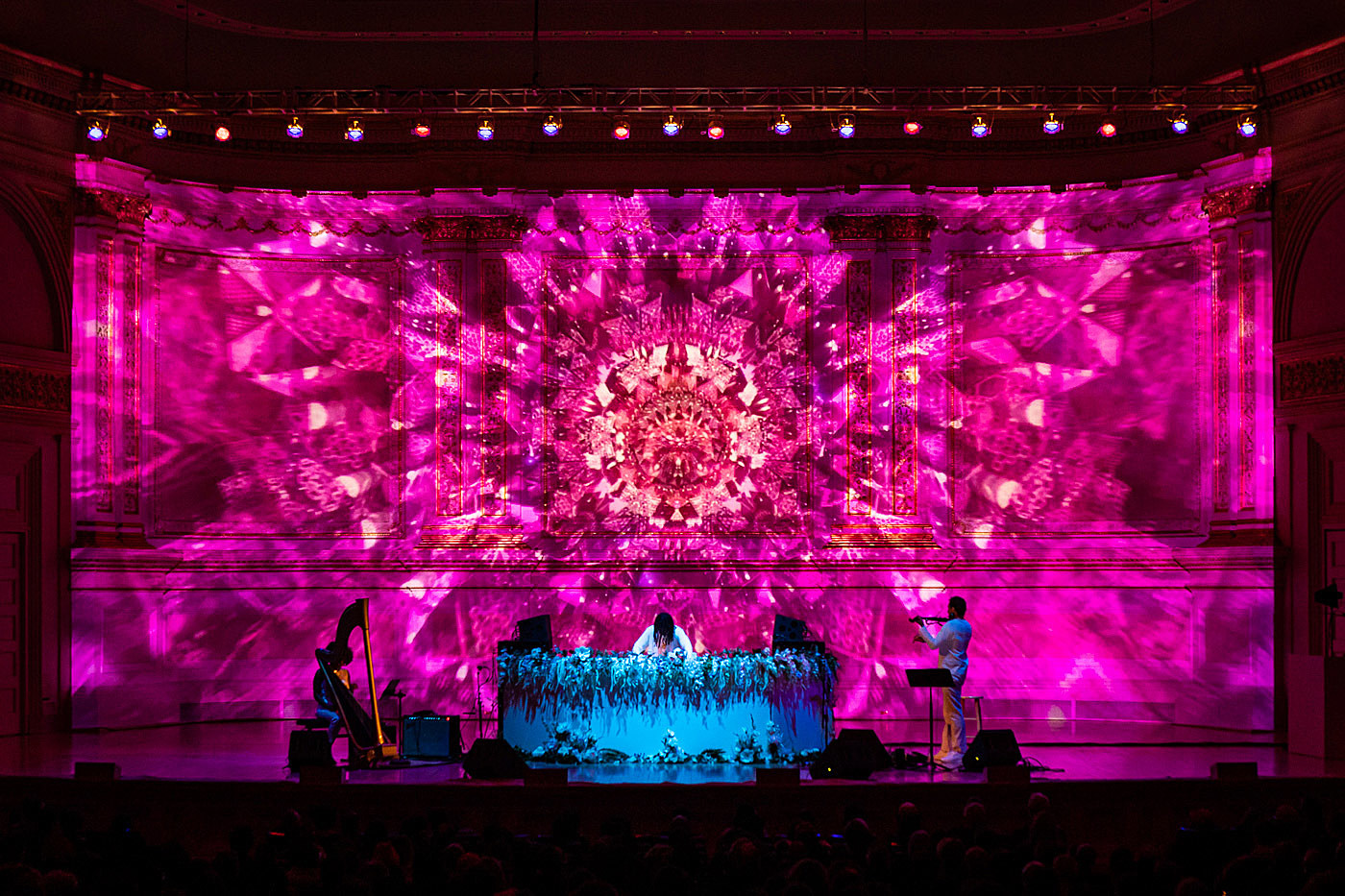 FLYING LOTUS — LAYER³ > HYPERCUBE > 3D LIVE
